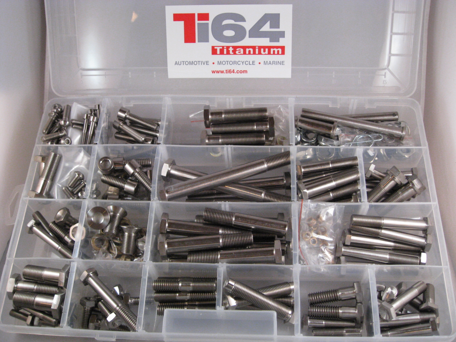 Maxim Chassis Bolt Kit - Image 2